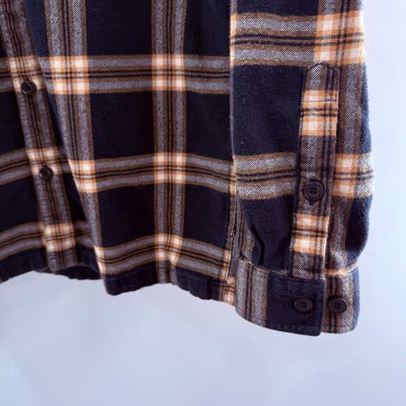 Patagonia Men's Long-Sleeved Fjord Flannel Shirt Size Medium Gorpcore Outdoor - Picture 3 of 8